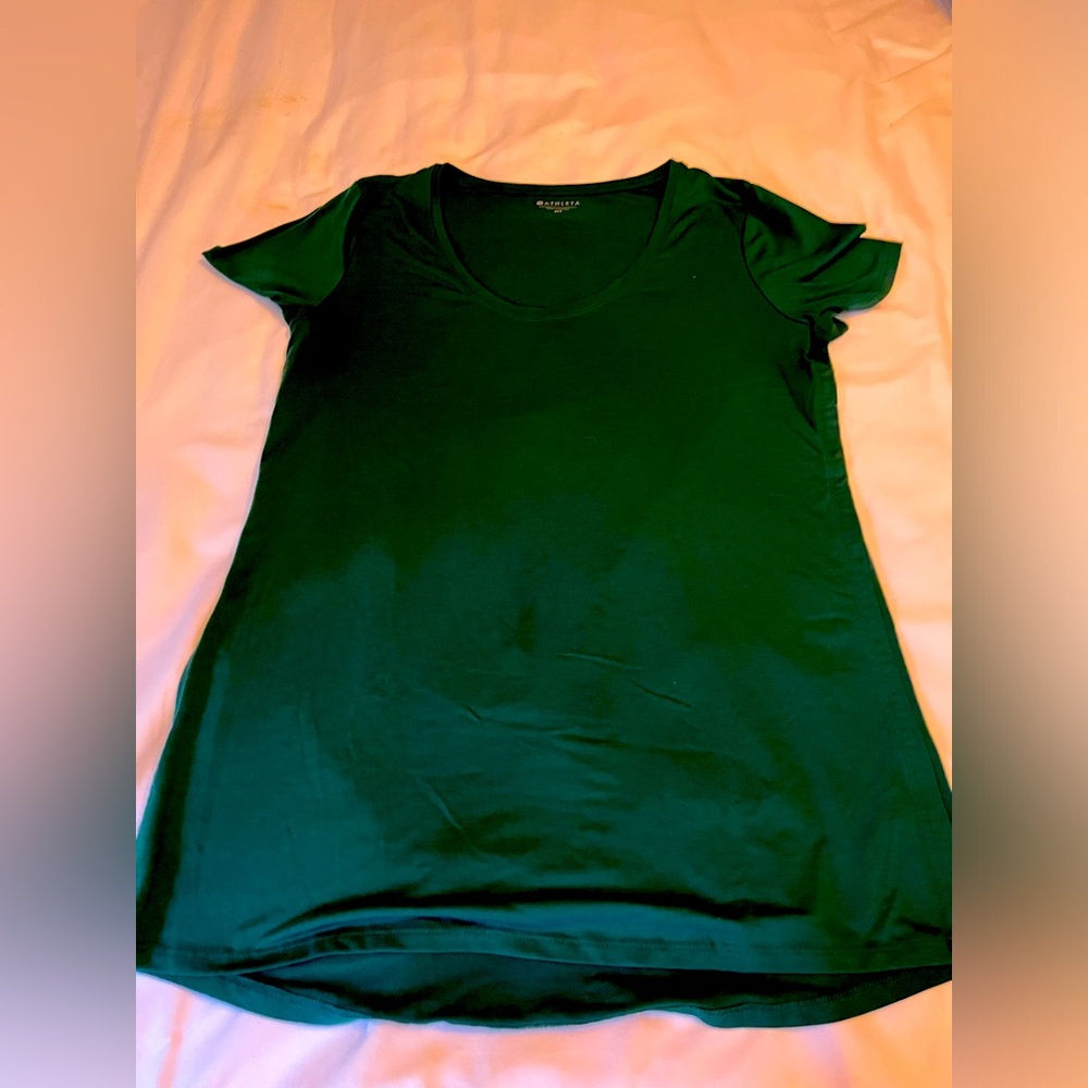 Athleta essence vital tee forest green